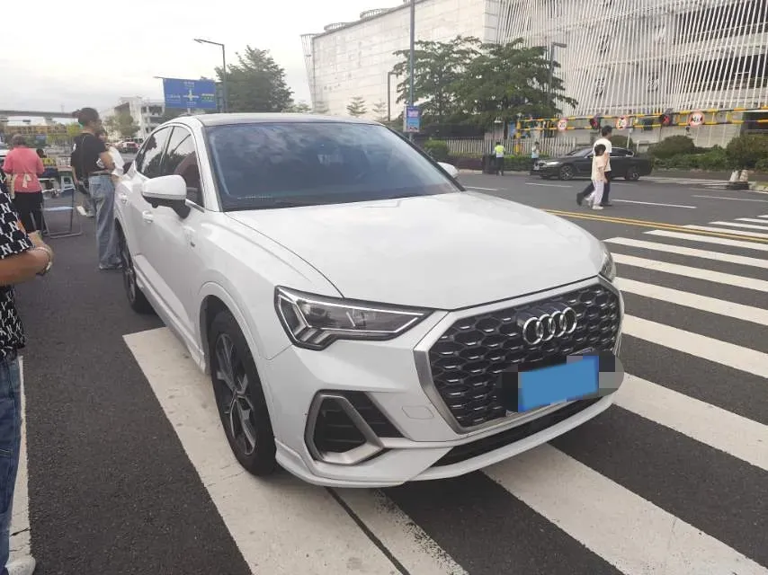 2020 Audi Q3 Sportback 2.0T 186HP L4 7DCT,autocango,china used car exporter,china ev exporter,chinese used car exporter,chinese used ev exporter