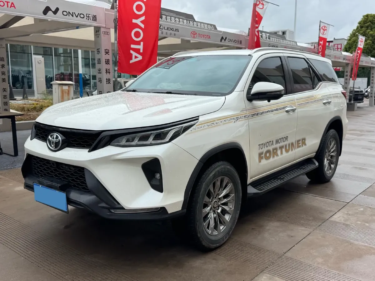 2018 Mitsubishi Pajero 3.0L 174HP V6 5AT,autocango,china used car exporter,china ev exporter,chinese used car exporter,chinese used ev exporter