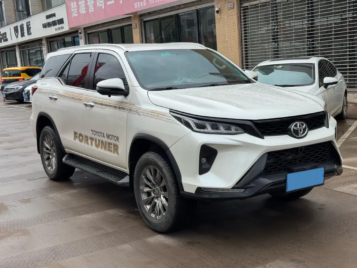2018 Mitsubishi Pajero 3.0L 174HP V6 5AT,autocango,china used car exporter,china ev exporter,chinese used car exporter,chinese used ev exporter