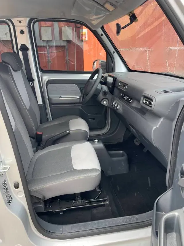 2025 WuLing ZhiGuang BEV,autocango,china used car exporter,china ev exporter,chinese used car exporter,chinese used ev exporter
