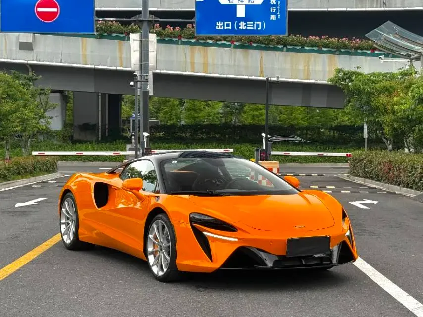 2023 McLaren Artura 3.0T 585HP V6 8DCT PHEV 7.4KWH,autocango,china used car exporter,china ev exporter,chinese used car exporter,chinese used ev exporter