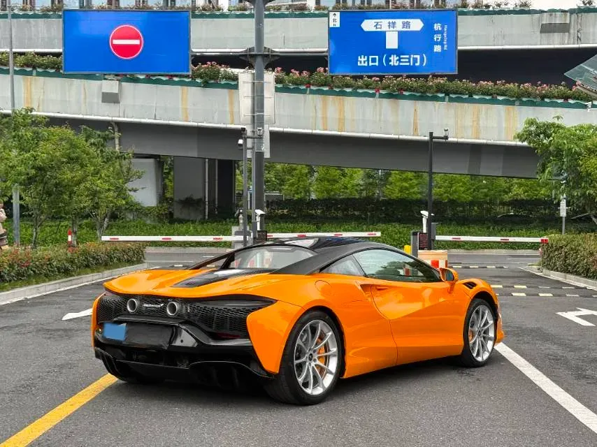 2023 McLaren Artura 3.0T 585HP V6 8DCT PHEV 7.4KWH,autocango,china used car exporter,china ev exporter,chinese used car exporter,chinese used ev exporter