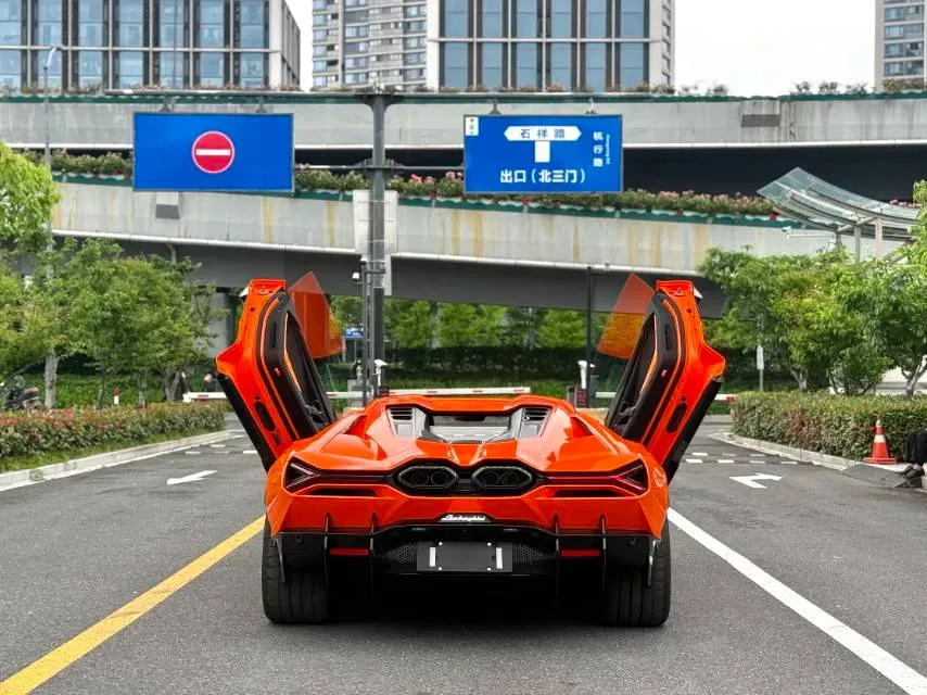 2023 Lamborghini Revuelto 6.5L 826HP V12 8DCT PHEV 3.8KWH,autocango,china used car exporter,china ev exporter,chinese used car exporter,chinese used ev exporter