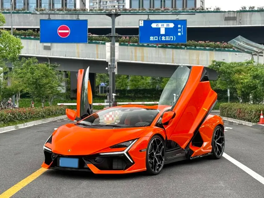 2023 Lamborghini Revuelto 6.5L 826HP V12 8DCT PHEV 3.8KWH,autocango,china used car exporter,china ev exporter,chinese used car exporter,chinese used ev exporter