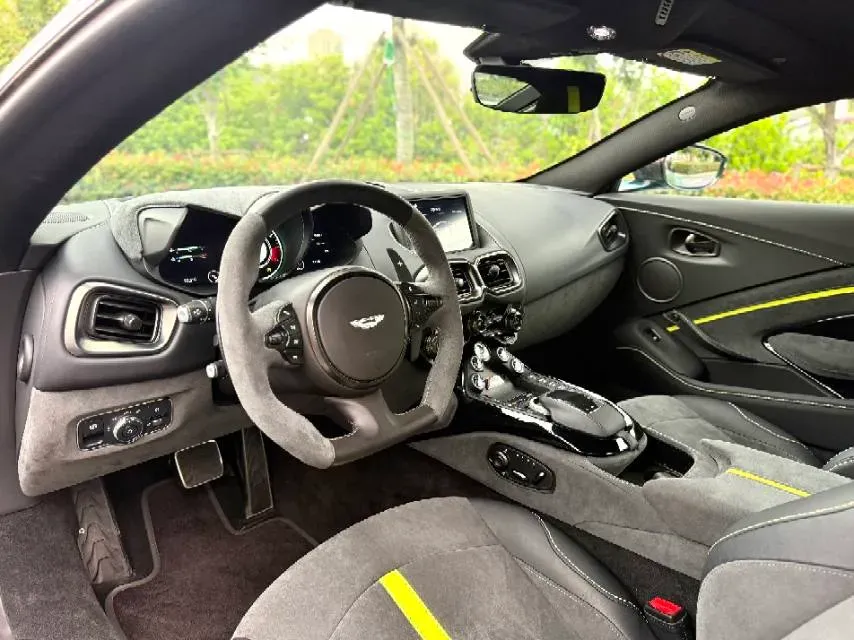 2023 Aston Martin V8 Vantage 4.0T 510HP V8 8AT,autocango,china used car exporter,china ev exporter,chinese used car exporter,chinese used ev exporter
