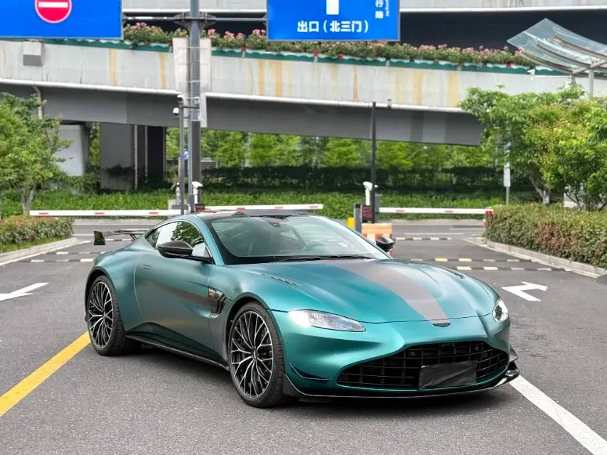 2023 Aston Martin V8 Vantage 4.0T 510HP V8 8AT,autocango,china used car exporter,china ev exporter,chinese used car exporter,chinese used ev exporter