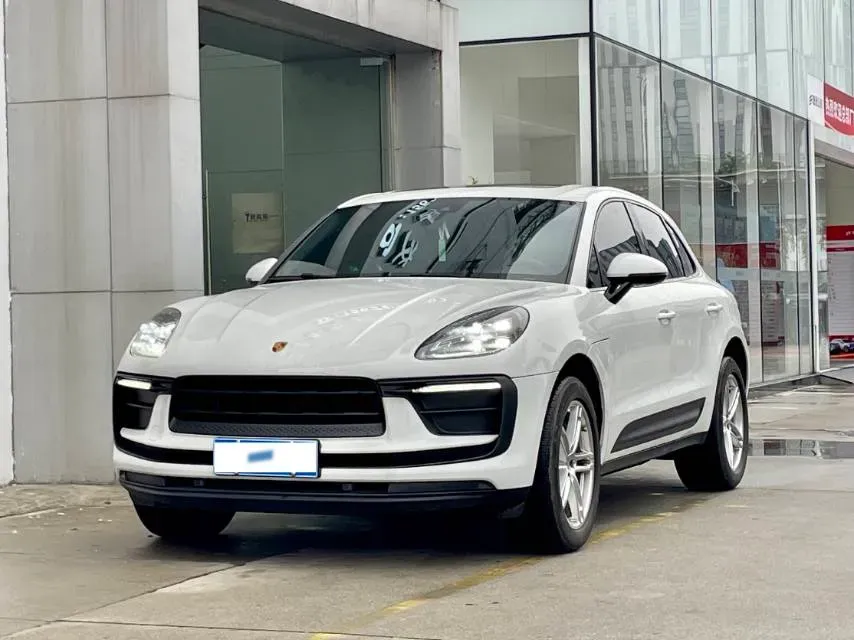 2023 Porsche Macan 2.0T 265HP L4 7DCT,autocango,china used car exporter,china ev exporter,chinese used car exporter,chinese used ev exporter