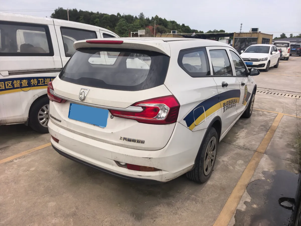 2017 BaoJun 310W 1.2L 82HP L4 6MT,autocango,china used car exporter,china ev exporter,chinese used car exporter,chinese used ev exporter