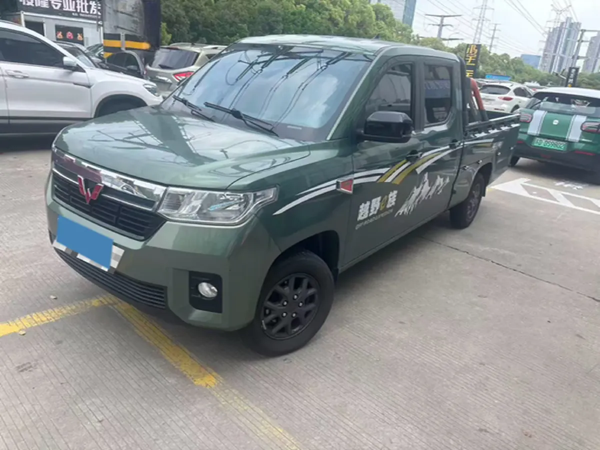 2021 WuLing ZhentTu 1.5L 99HP L4 5MT,autocango,china used car exporter,china ev exporter,chinese used car exporter,chinese used ev exporter
