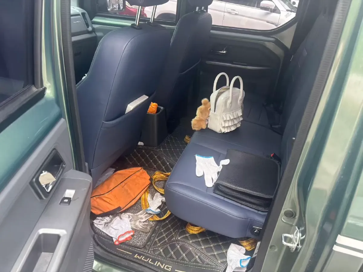 2021 WuLing ZhentTu 1.5L 99HP L4 5MT,autocango,china used car exporter,china ev exporter,chinese used car exporter,chinese used ev exporter