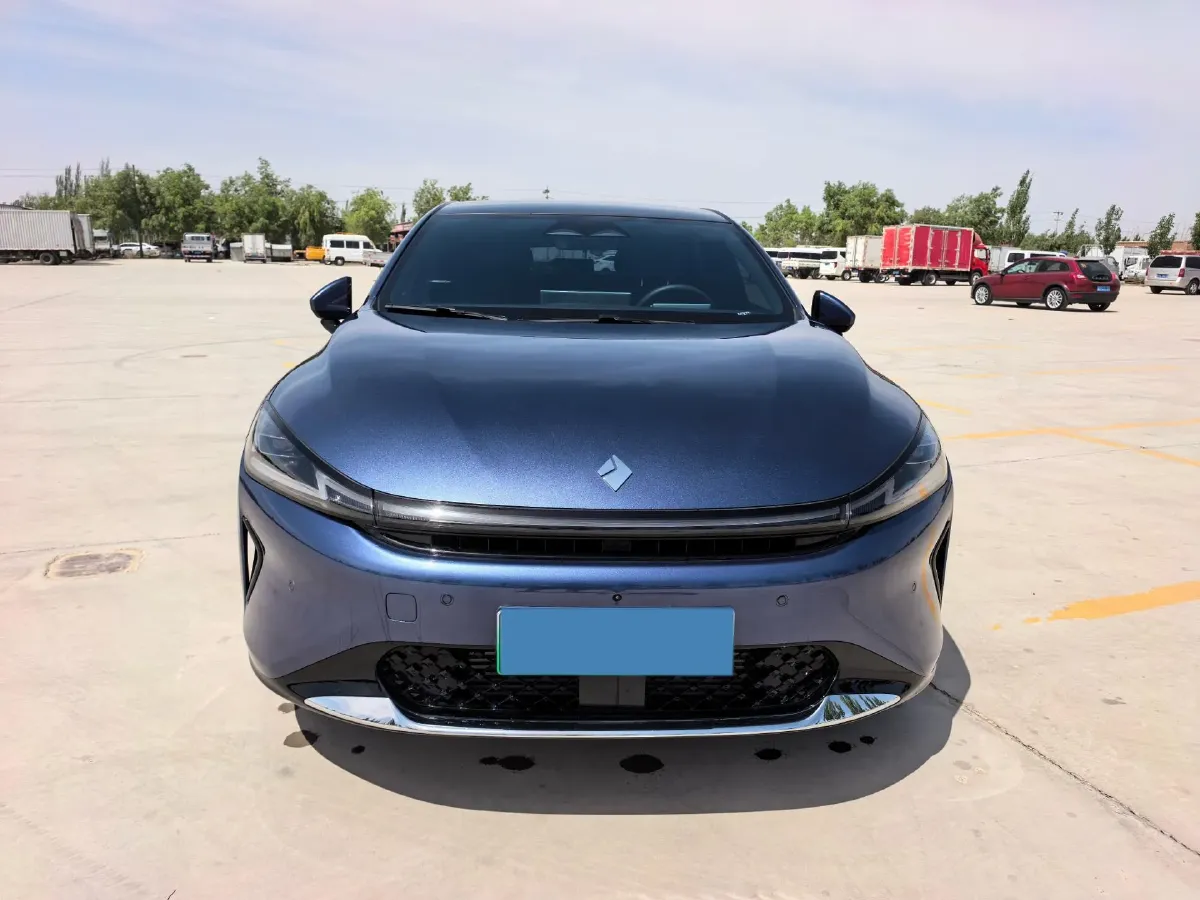 2025 BaoJun XiangJing 1.5T 143HP L4 1DHT PHEV,autocango,china used car exporter,china ev exporter,chinese used car exporter,chinese used ev exporter