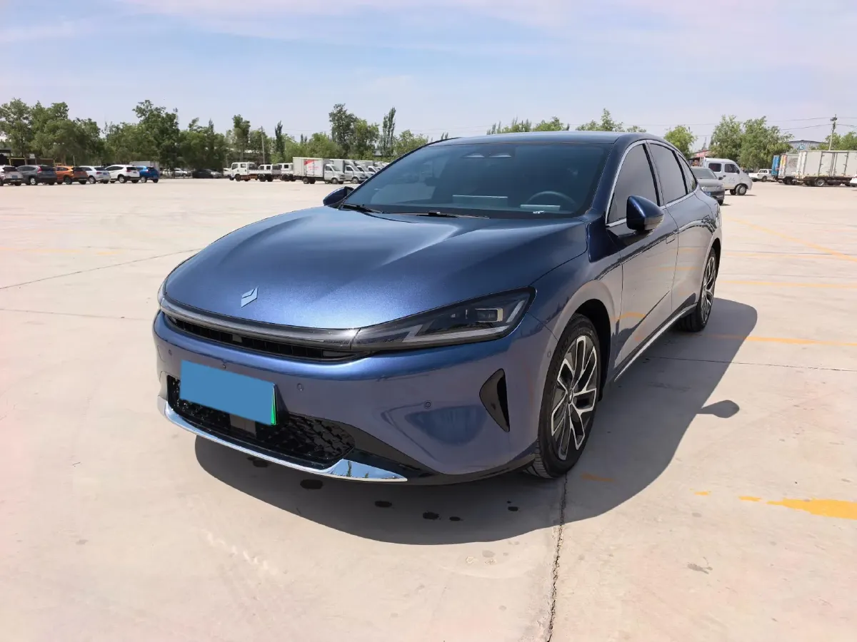 2025 BaoJun XiangJing 1.5T 143HP L4 1DHT PHEV,autocango,china used car exporter,china ev exporter,chinese used car exporter,chinese used ev exporter