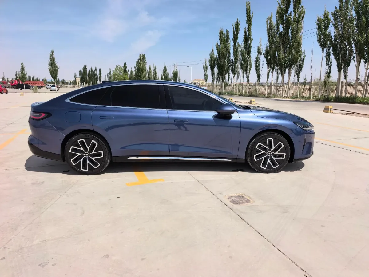 2025 BaoJun XiangJing 1.5T 143HP L4 1DHT PHEV,autocango,china used car exporter,china ev exporter,chinese used car exporter,chinese used ev exporter