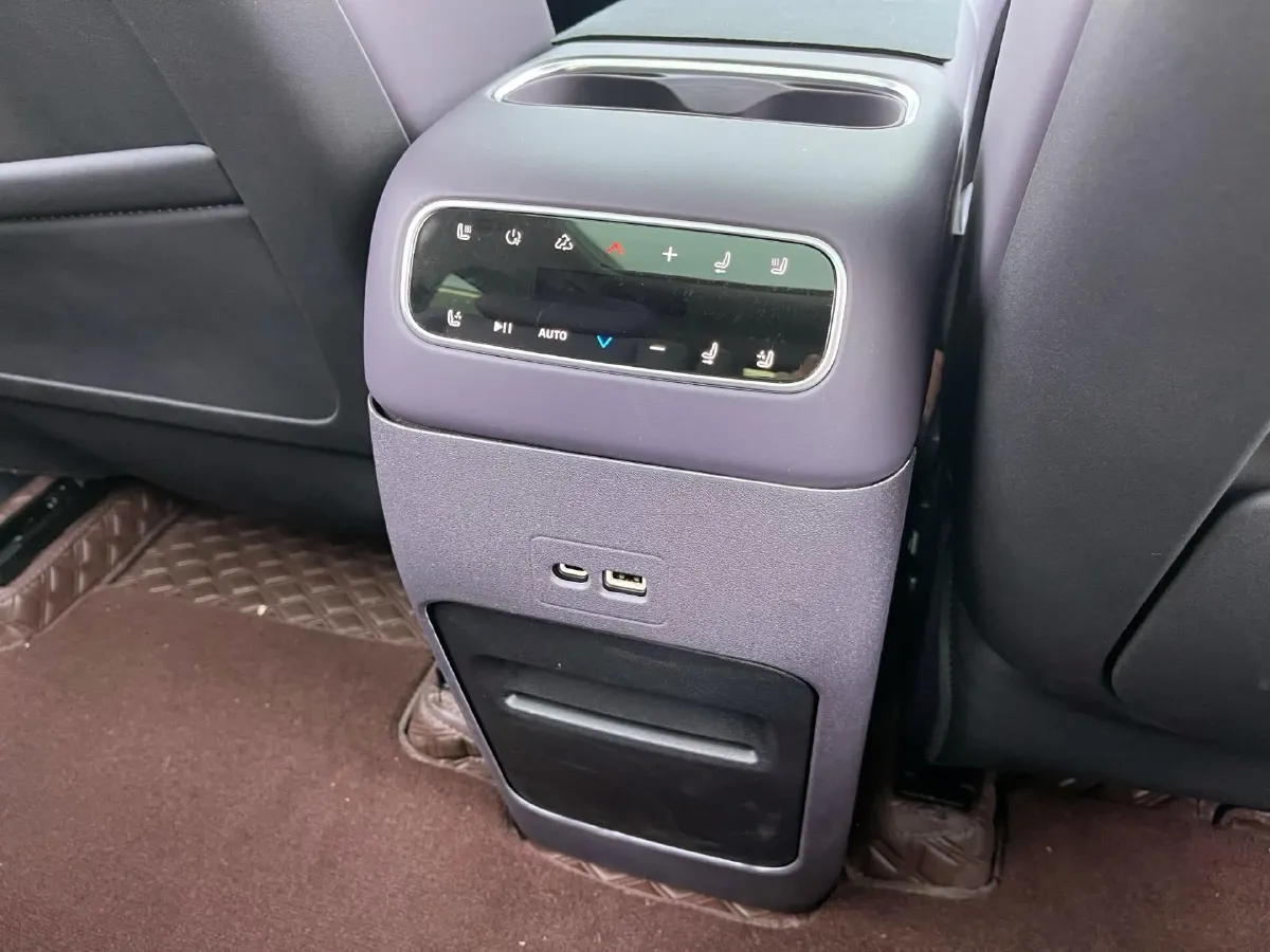 2026 Leapmotor C16 REEV 95HP REEV,autocango,china used car exporter,china ev exporter,chinese used car exporter,chinese used ev exporter