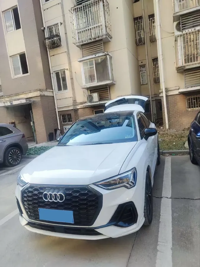 2022 Audi Q3 Sportback 2.0T 186HP L4 7DCT,autocango,china used car exporter,china ev exporter,chinese used car exporter,chinese used ev exporter