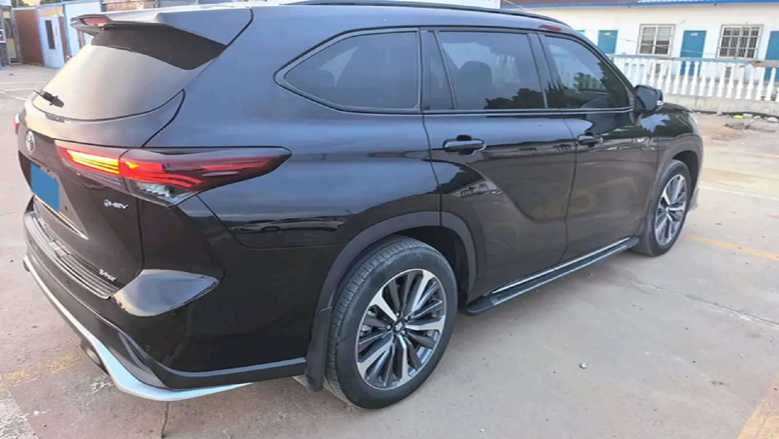 2024 Toyota Crown Kluger 2.5L 189HP L4 E-CVT Hybrid,autocango,china used car exporter,china ev exporter,chinese used car exporter,chinese used ev exporter