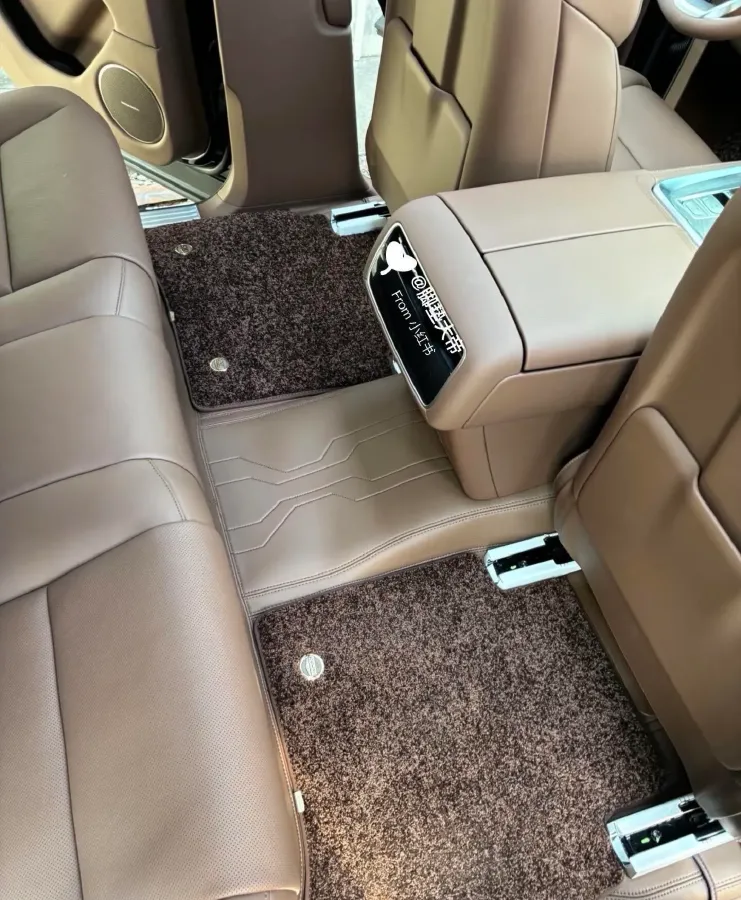 2024 Tank 700 3.0T 360HP V6 9AT PHEV 37.1KWH,autocango,china used car exporter,china ev exporter,chinese used car exporter,chinese used ev exporter