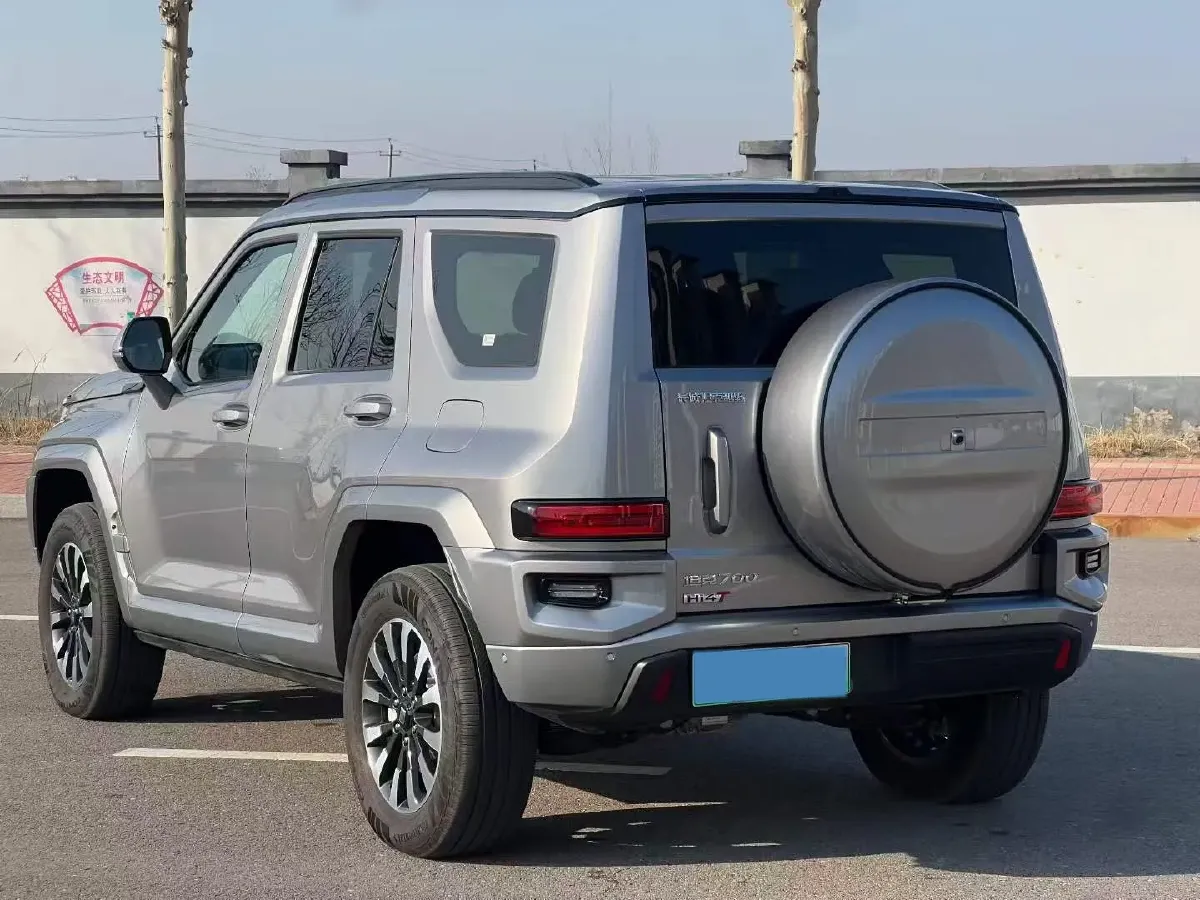 2024 Tank 700 3.0T 360HP V6 9AT PHEV 37.1KWH,autocango,china used car exporter,china ev exporter,chinese used car exporter,chinese used ev exporter