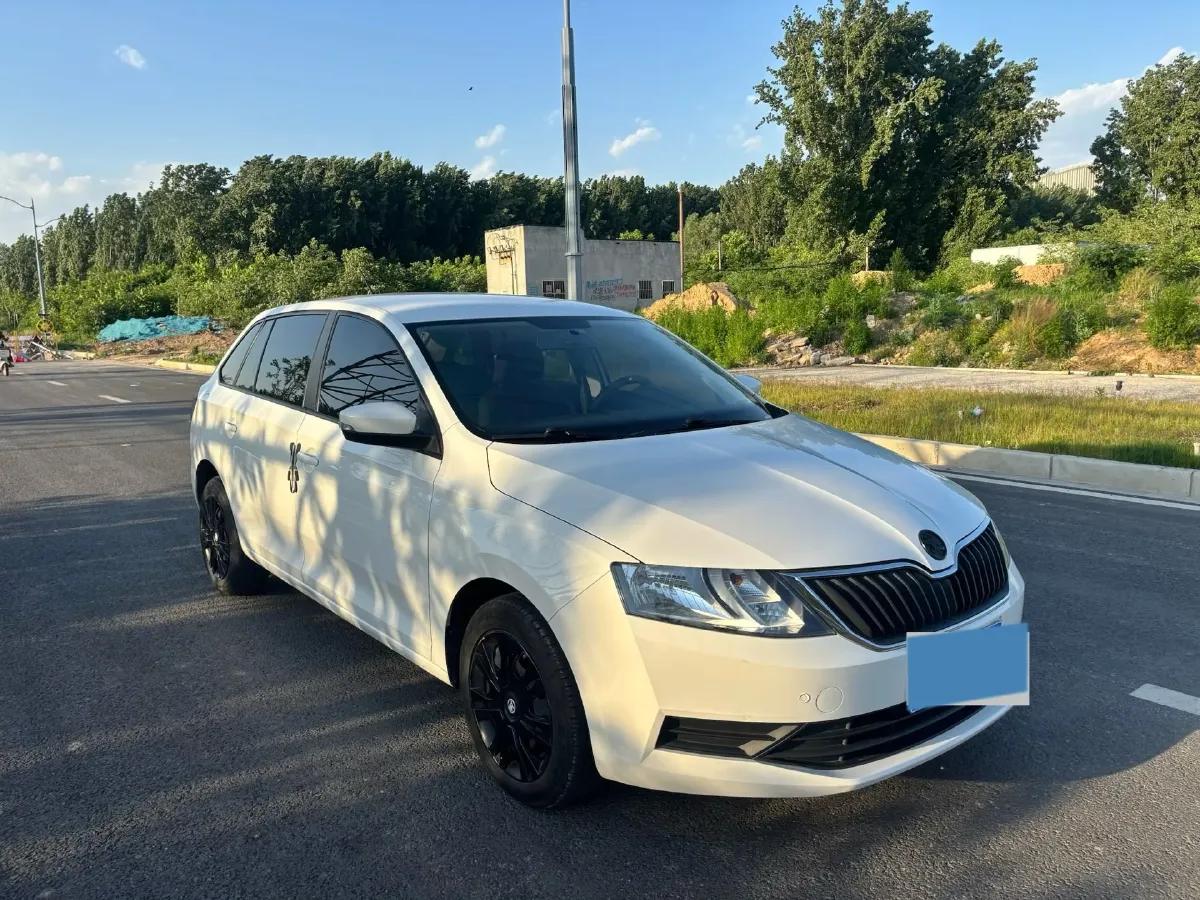 2019 Skoda Rapid Spaceback 1.5L 110HP L4 6AT,autocango,china used car exporter,china ev exporter,chinese used car exporter,chinese used ev exporter