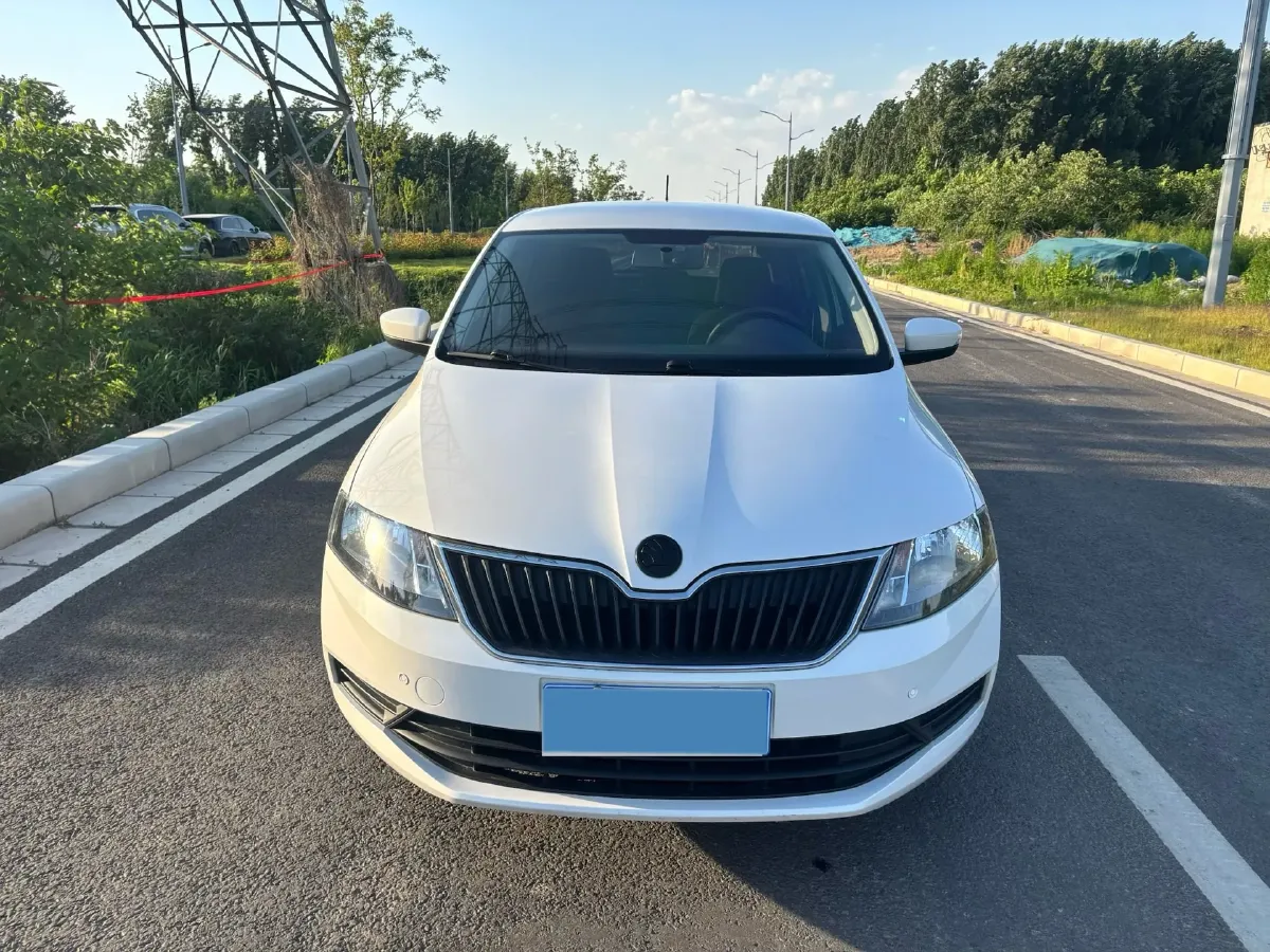 2019 Skoda Rapid Spaceback 1.5L 110HP L4 6AT,autocango,china used car exporter,china ev exporter,chinese used car exporter,chinese used ev exporter