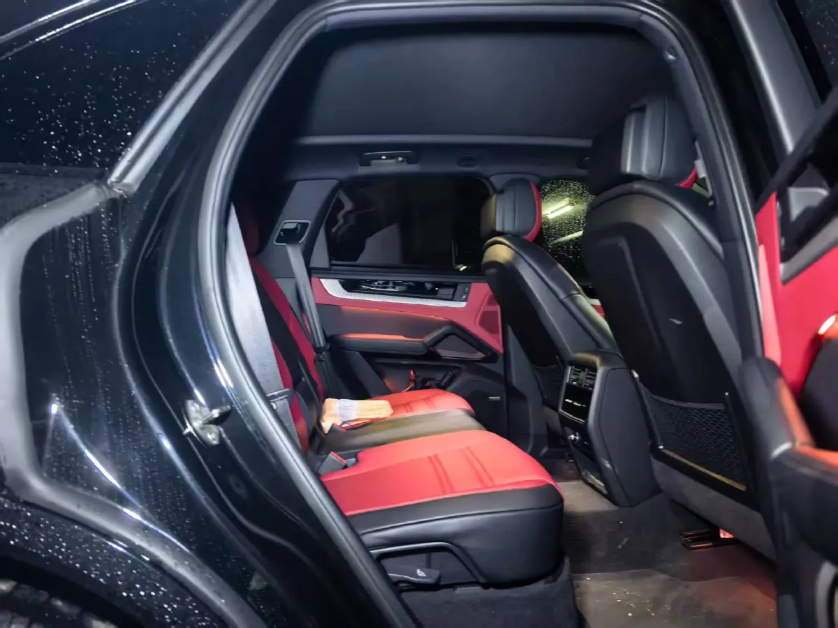 2025 Porsche Cayenne 3.0T 354HP V6 8AT,autocango,china used car exporter,china ev exporter,chinese used car exporter,chinese used ev exporter