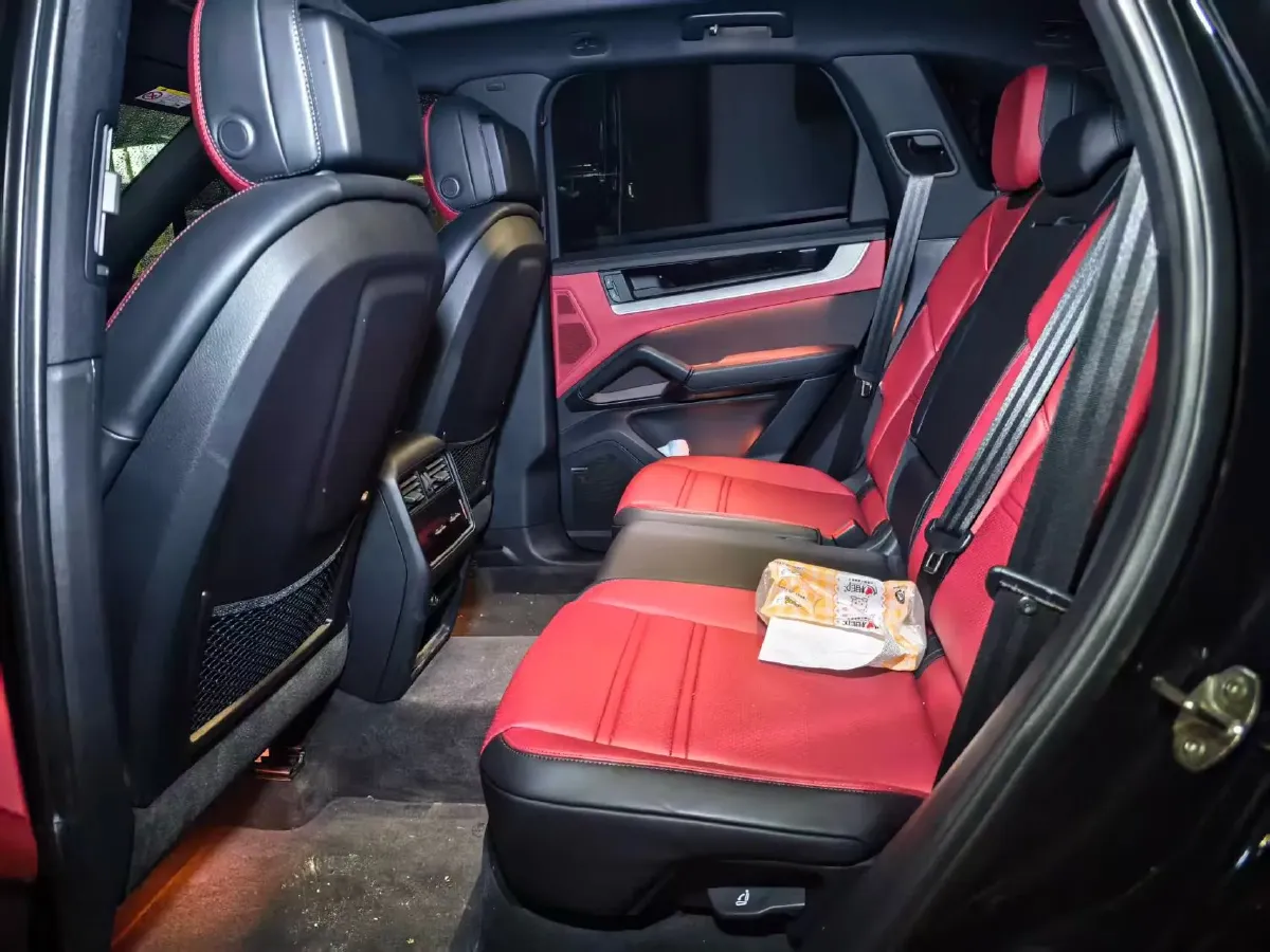 2025 Porsche Cayenne 3.0T 354HP V6 8AT,autocango,china used car exporter,china ev exporter,chinese used car exporter,chinese used ev exporter