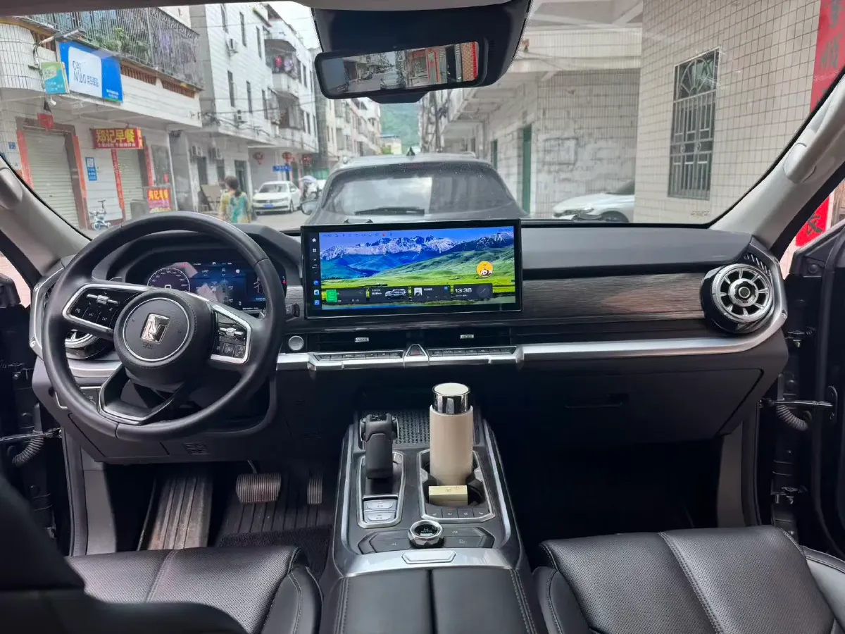 2023 Tank 400 2.0T 252HP L4 9AT PHEV 37.1KWH,autocango,china used car exporter,china ev exporter,chinese used car exporter,chinese used ev exporter
