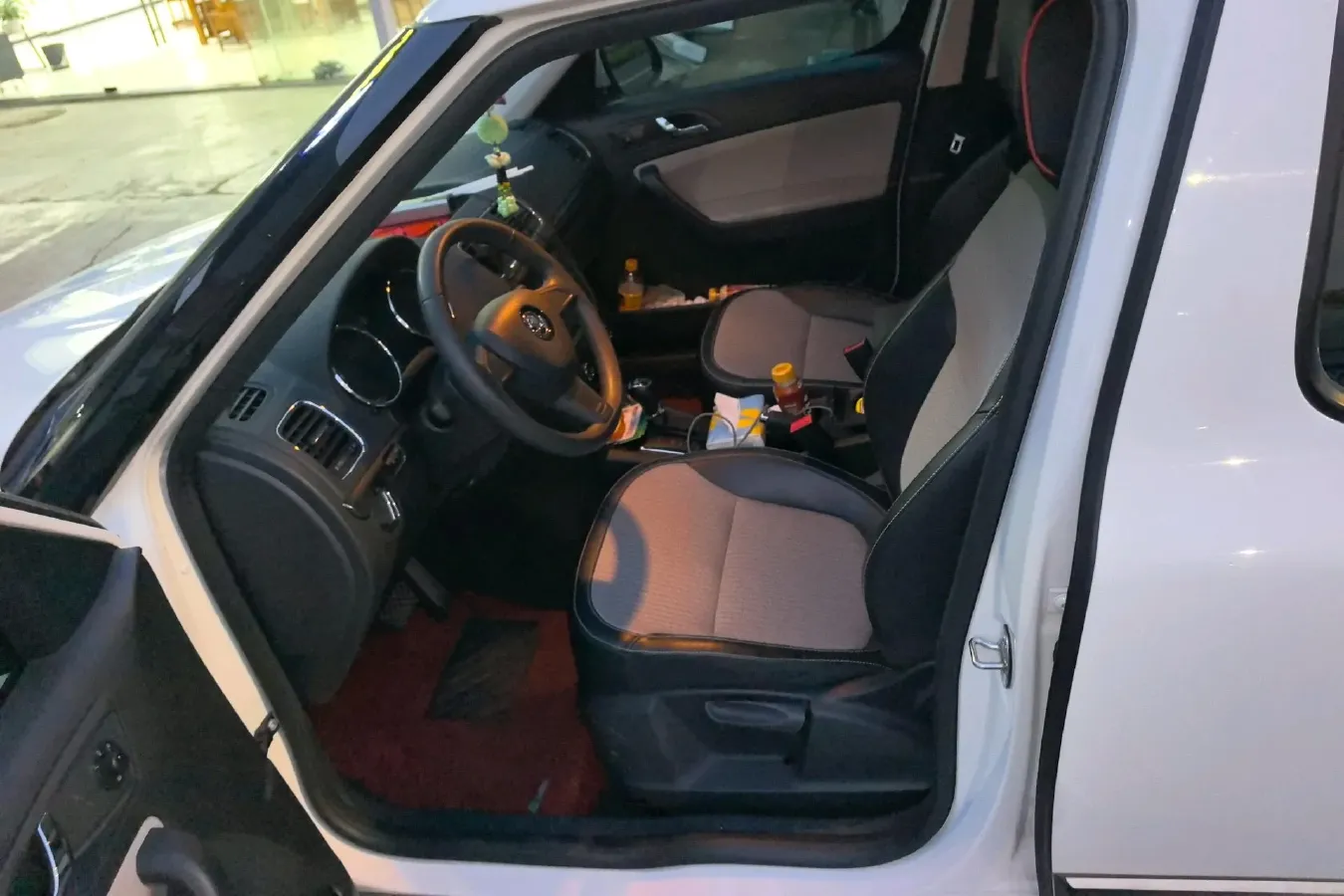 2017 Skoda Yeti 1.4T 150HP L4 7DCT,autocango,china used car exporter,china ev exporter,chinese used car exporter,chinese used ev exporter