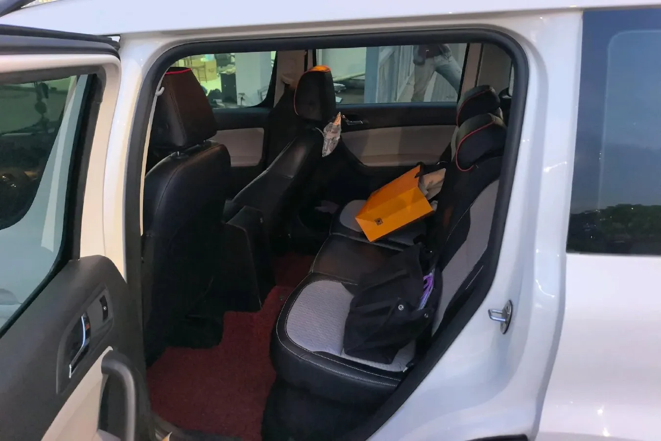 2017 Skoda Yeti 1.4T 150HP L4 7DCT,autocango,china used car exporter,china ev exporter,chinese used car exporter,chinese used ev exporter