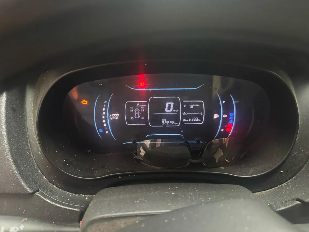2020 Yema SiPaiKa 1.5L 109HP L4 5MT,autocango,china used car exporter,china ev exporter,chinese used car exporter,chinese used ev exporter
