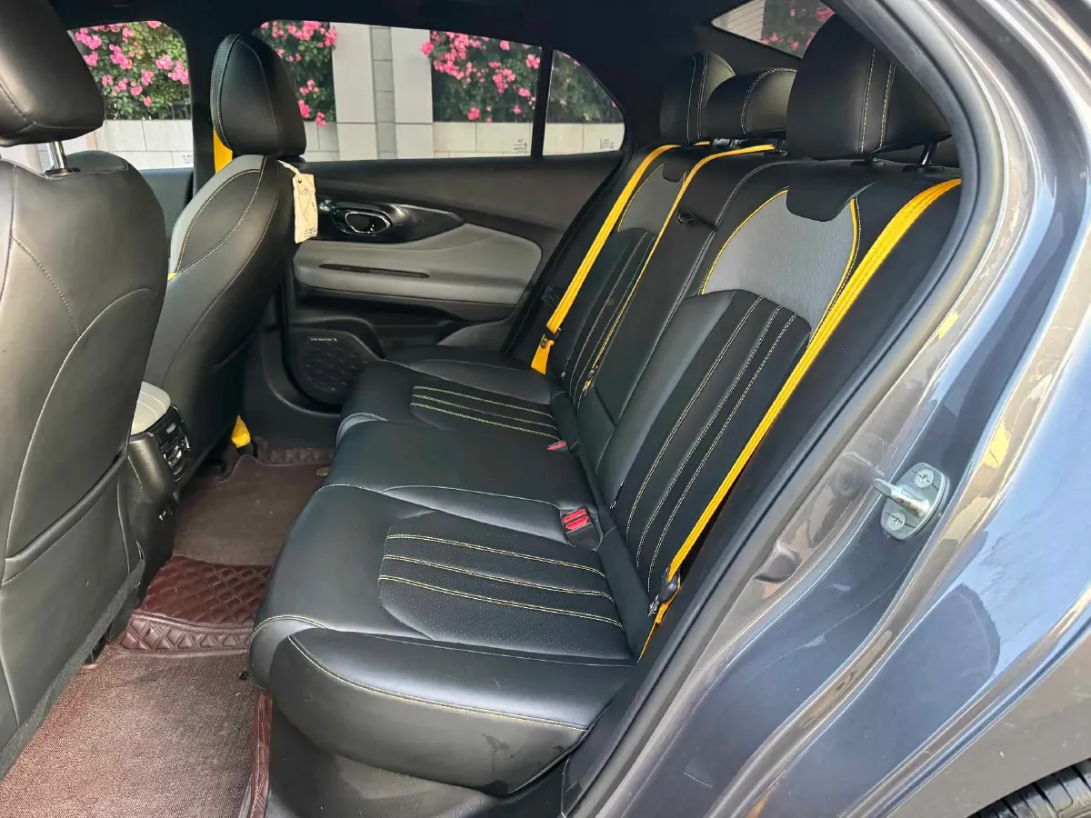 2021 GAC Trumpchi Empow 1.5T 177HP L4 7DCT,autocango,china used car exporter,china ev exporter,chinese used car exporter,chinese used ev exporter