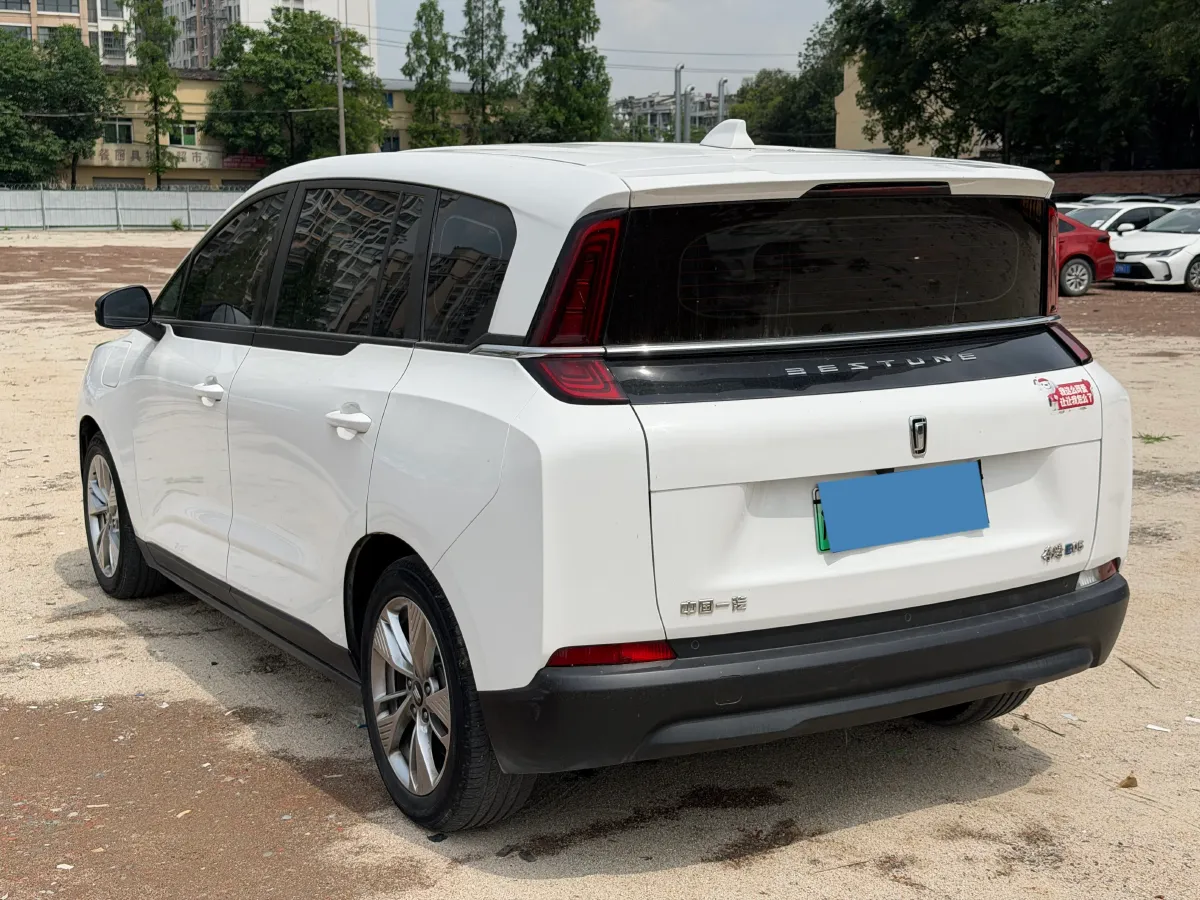 2022 JMC YuHu 7 2.0T 141HP L4 8AT,autocango,china used car exporter,china ev exporter,chinese used car exporter,chinese used ev exporter