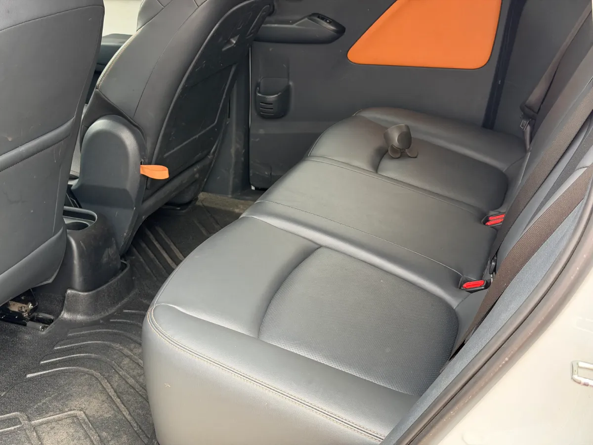 2022 JMC YuHu 7 2.0T 141HP L4 8AT,autocango,china used car exporter,china ev exporter,chinese used car exporter,chinese used ev exporter