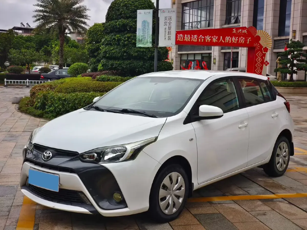 2017 Toyota Yaris L 1.5L 107HP L4 CVT,autocango,china used car exporter,china ev exporter,chinese used car exporter,chinese used ev exporter