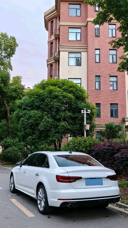 2019 Lexus UX 2.0L 146HP L4 E-CVT Hybrid,autocango,china used car exporter,china ev exporter,chinese used car exporter,chinese used ev exporter