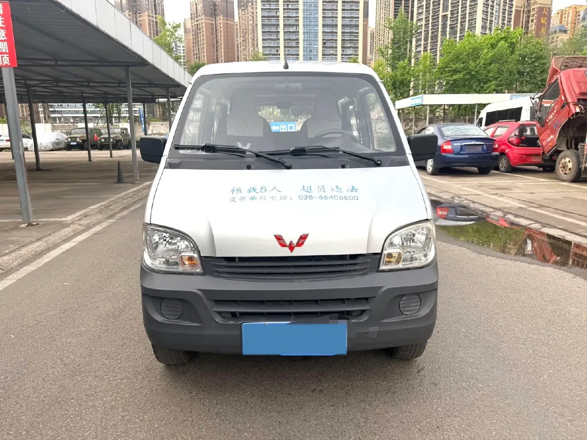 2019 WuLing ZhiGuang 1.2L 82HP L4 5MT,autocango,china used car exporter,china ev exporter,chinese used car exporter,chinese used ev exporter