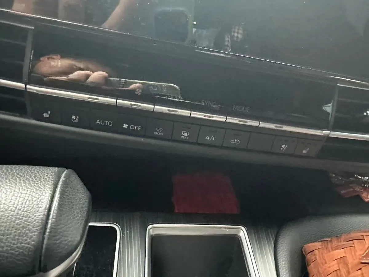2021 Toyota Sienna 2.5L 192HP L4 E-CVT Hybrid,autocango,china used car exporter,china ev exporter,chinese used car exporter,chinese used ev exporter