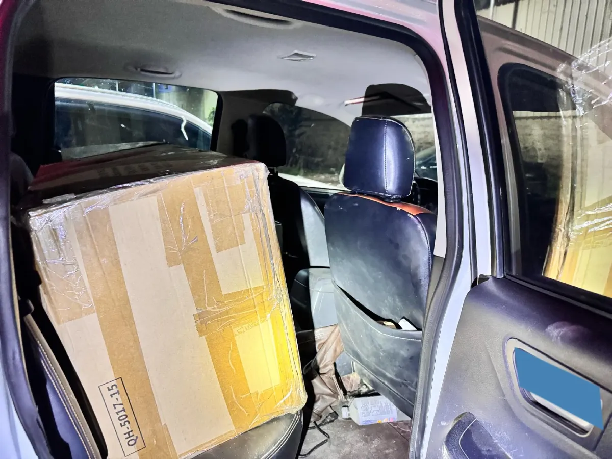 2018 FAW LanJian H6 2.5T 129HP L4 6MT,autocango,china used car exporter,china ev exporter,chinese used car exporter,chinese used ev exporter