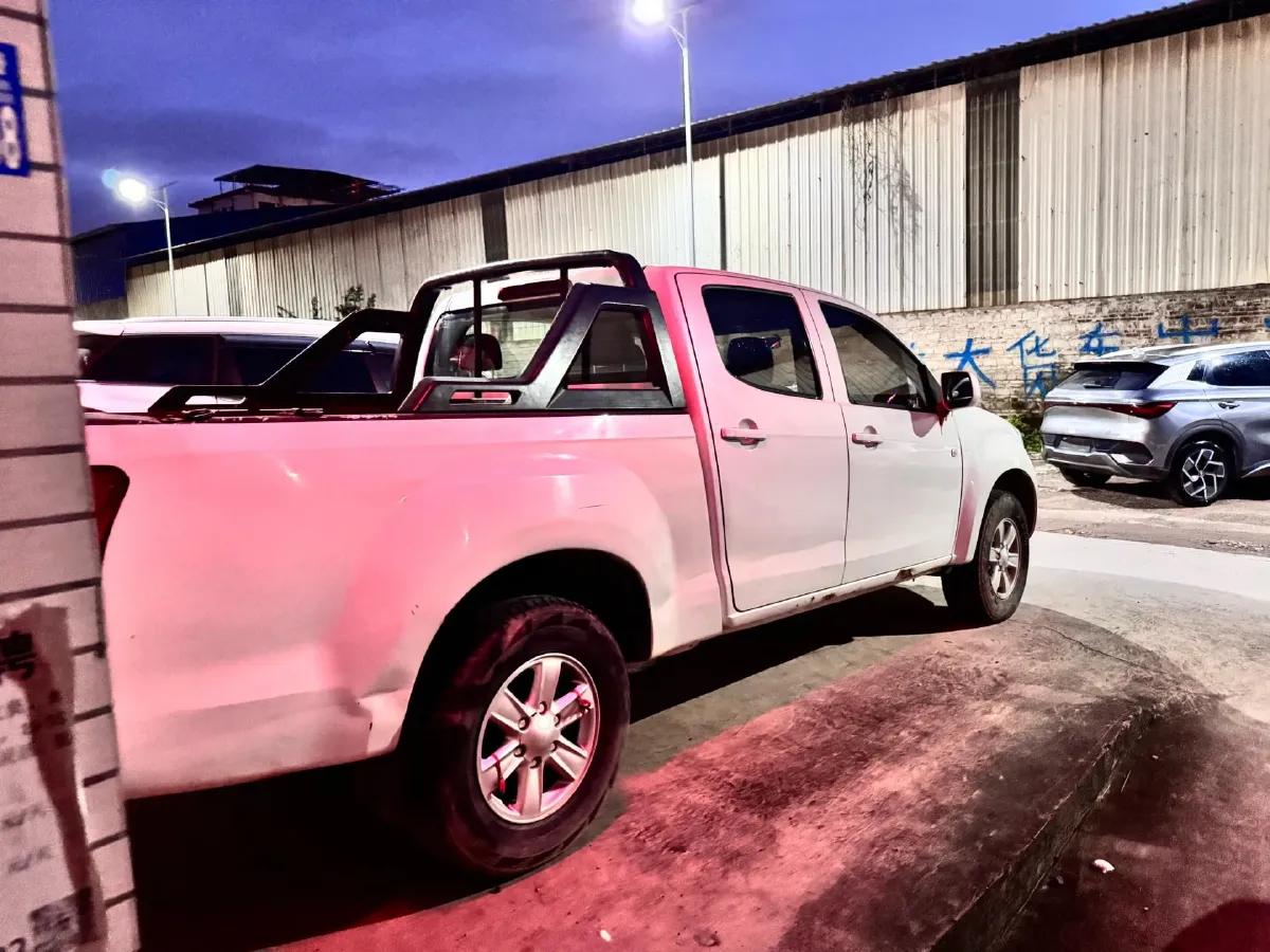 2018 FAW LanJian H6 2.5T 129HP L4 6MT,autocango,china used car exporter,china ev exporter,chinese used car exporter,chinese used ev exporter