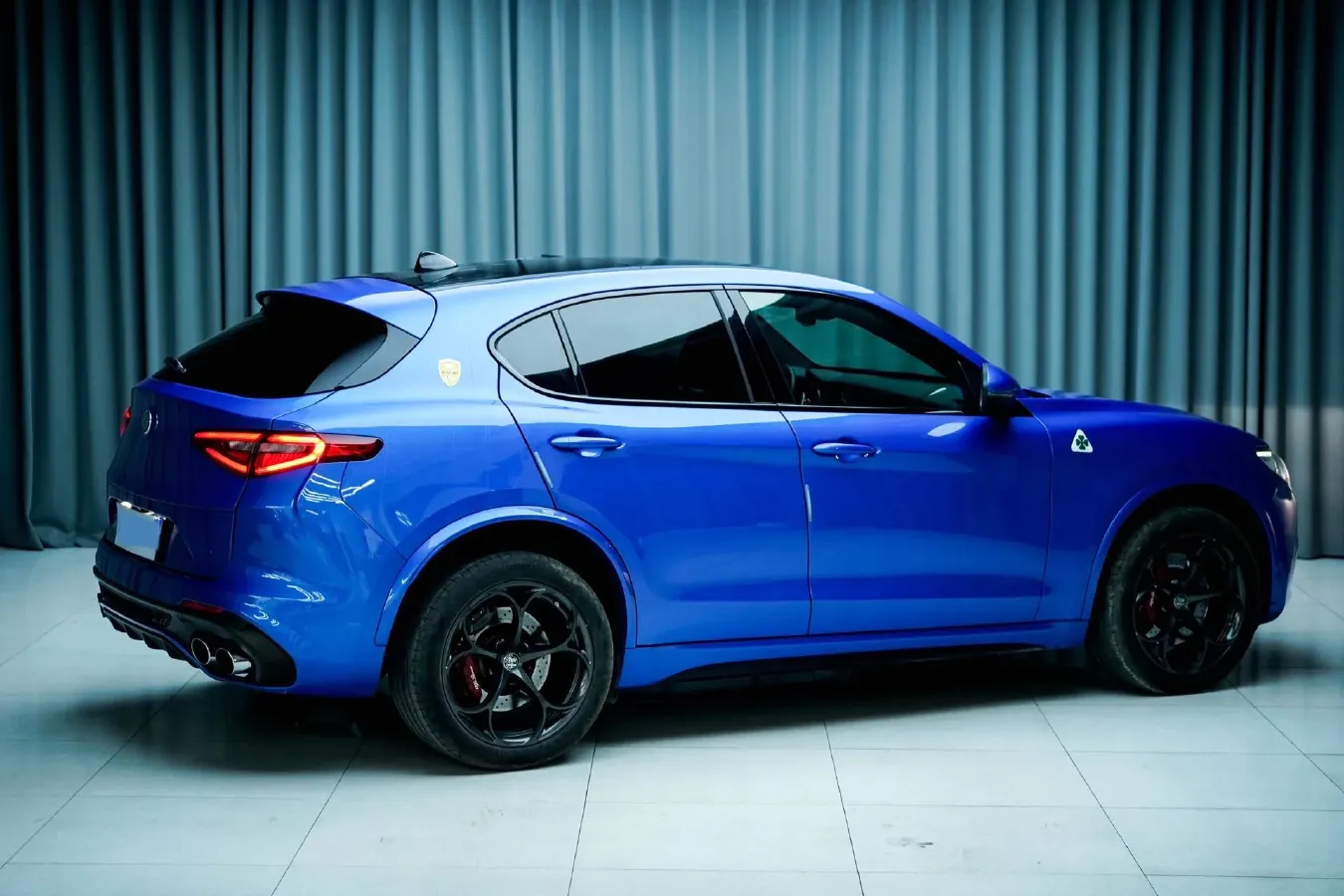 2019 Alfa Romeo Stelvio 2.9T 510HP V6 8AT,autocango,china used car exporter,china ev exporter,chinese used car exporter,chinese used ev exporter
