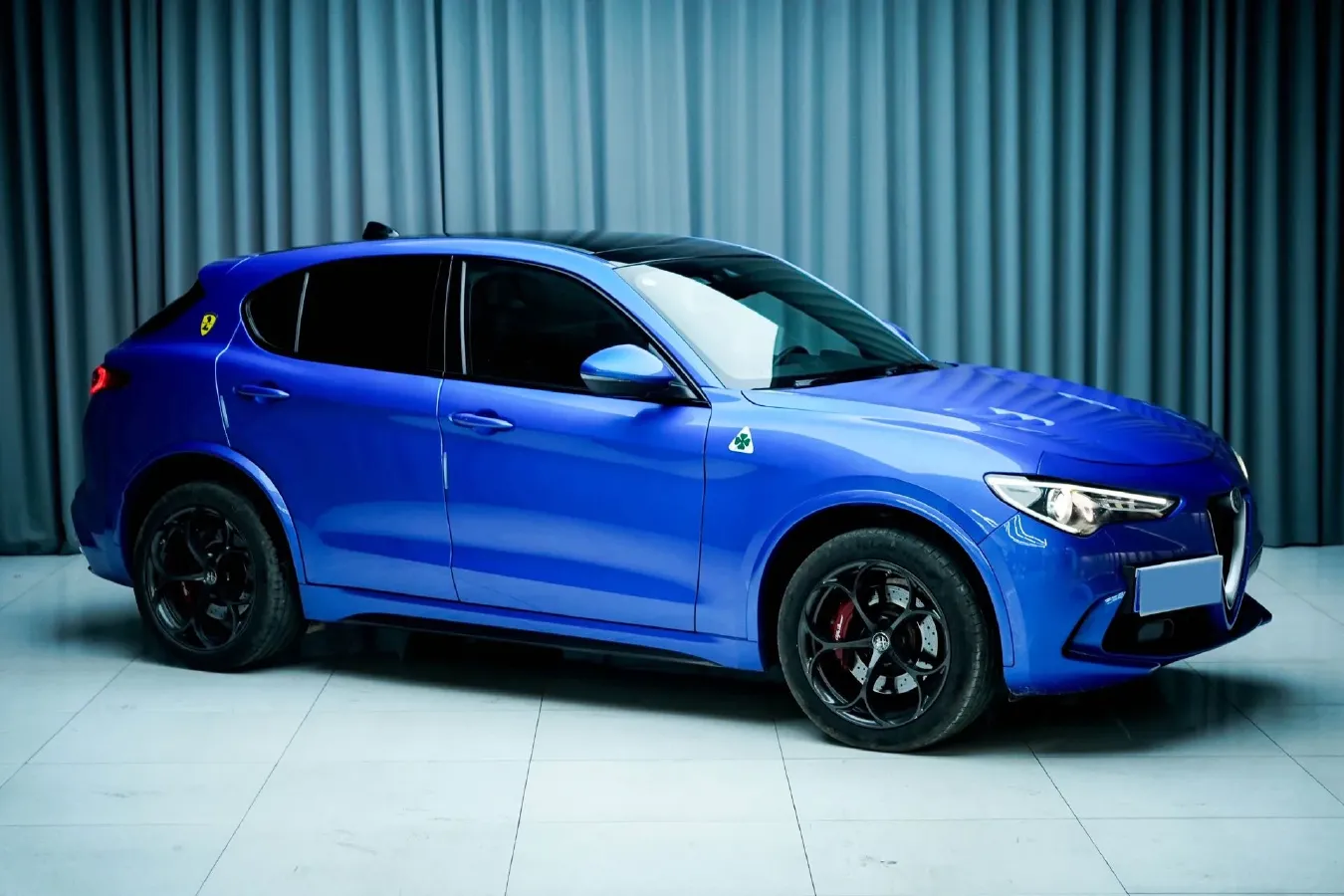 2019 Alfa Romeo Stelvio 2.9T 510HP V6 8AT,autocango,china used car exporter,china ev exporter,chinese used car exporter,chinese used ev exporter