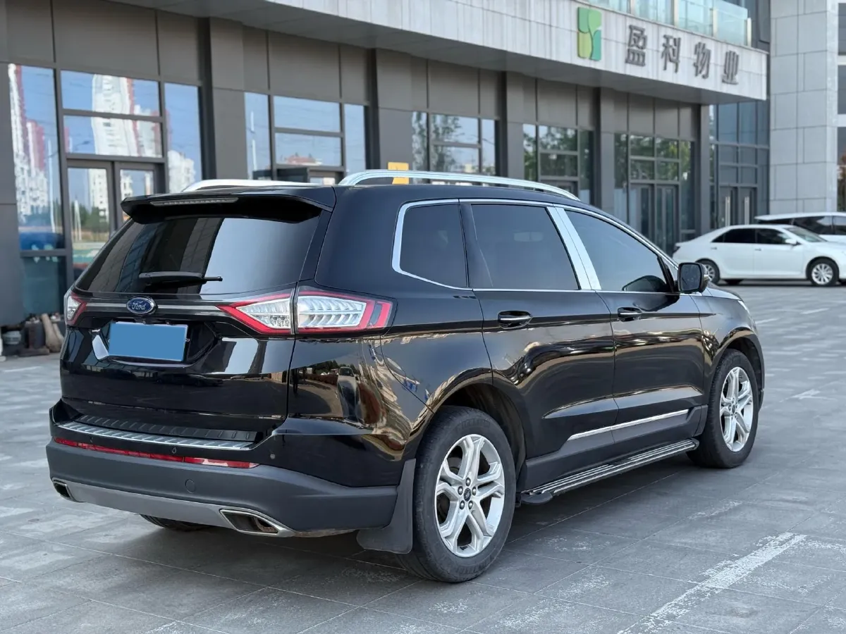 2018 Ford Edge 2.0T 245HP L4 6AT,autocango,china used car exporter,china ev exporter,chinese used car exporter,chinese used ev exporter