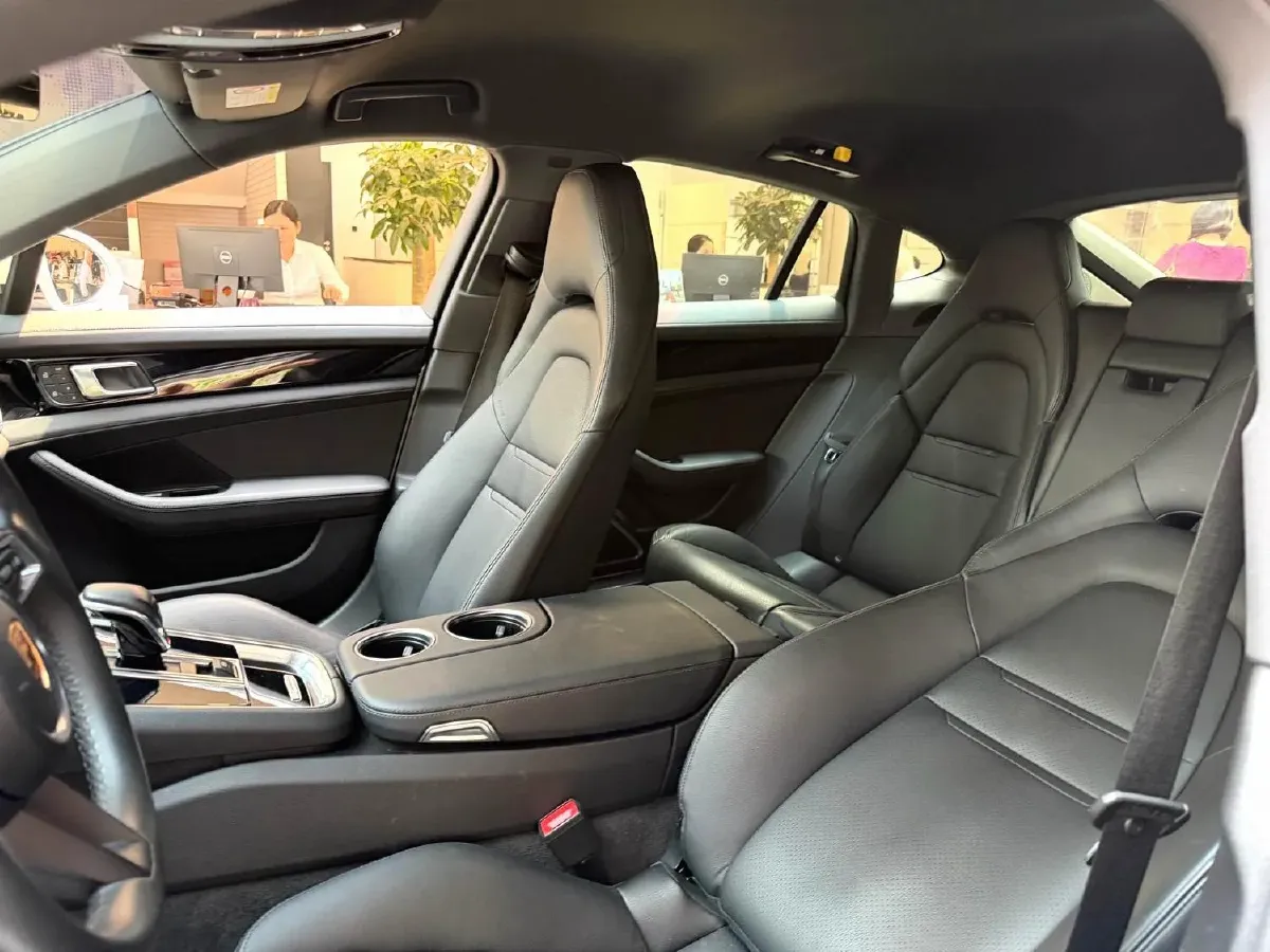 2023 Porsche Panamera 2.9T 330HP V6 8DCT,autocango,china used car exporter,china ev exporter,chinese used car exporter,chinese used ev exporter