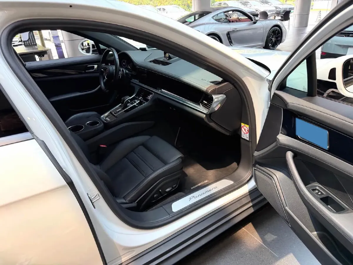 2023 Porsche Panamera 2.9T 330HP V6 8DCT,autocango,china used car exporter,china ev exporter,chinese used car exporter,chinese used ev exporter