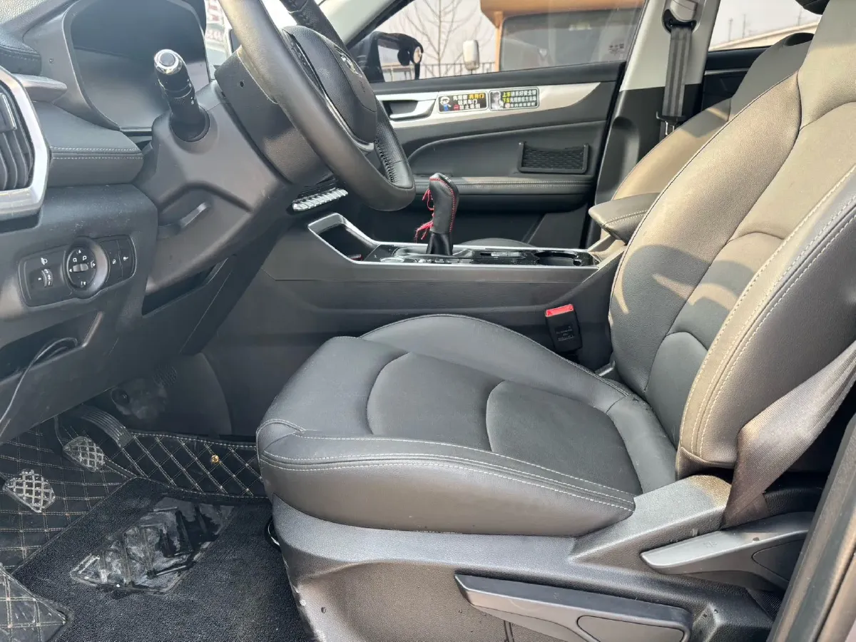 2025 KaiYi XuanJie Pro 1.5L 116HP L4 5MT,autocango,china used car exporter,china ev exporter,chinese used car exporter,chinese used ev exporter