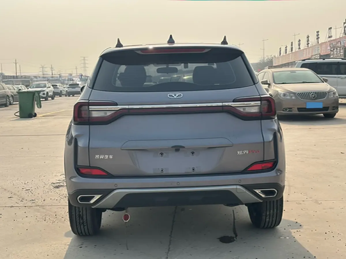 2025 KaiYi XuanJie Pro 1.5L 116HP L4 5MT,autocango,china used car exporter,china ev exporter,chinese used car exporter,chinese used ev exporter
