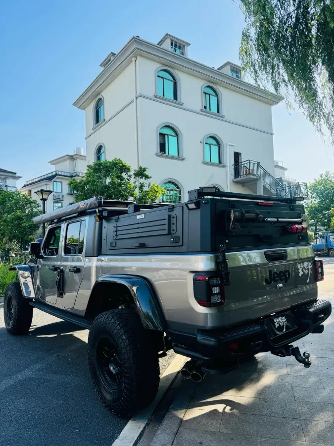 2022 Jeep Gladiator 3.6L 284HP V6 8AT,autocango,china used car exporter,china ev exporter,chinese used car exporter,chinese used ev exporter