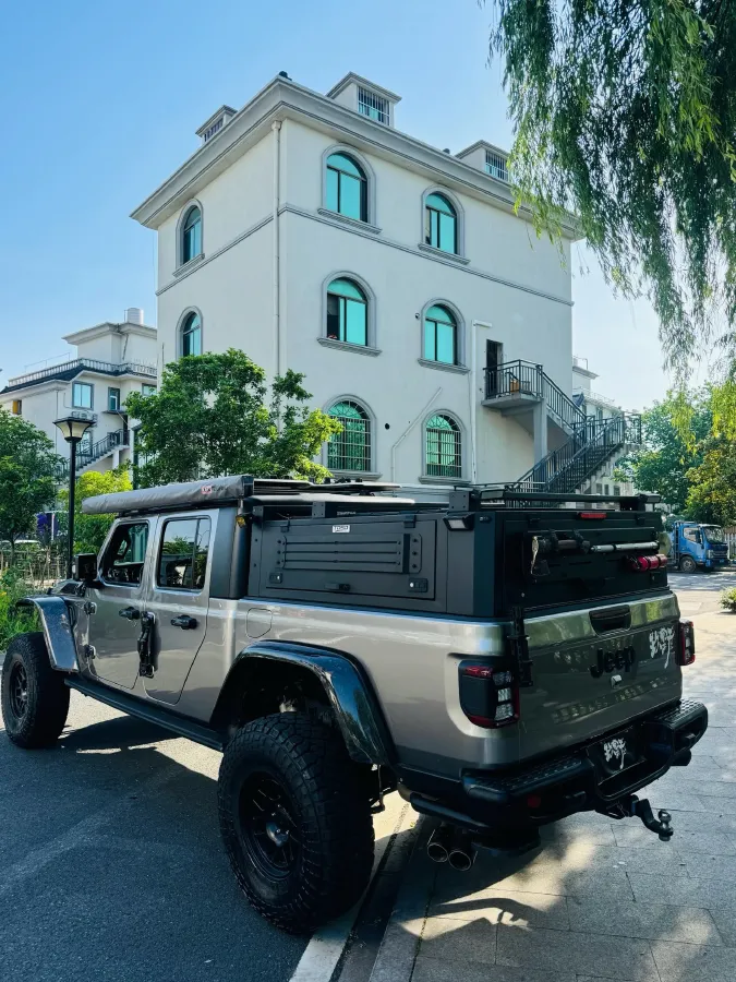 2022 Jeep Gladiator 3.6L 284HP V6 8AT,autocango,china used car exporter,china ev exporter,chinese used car exporter,chinese used ev exporter