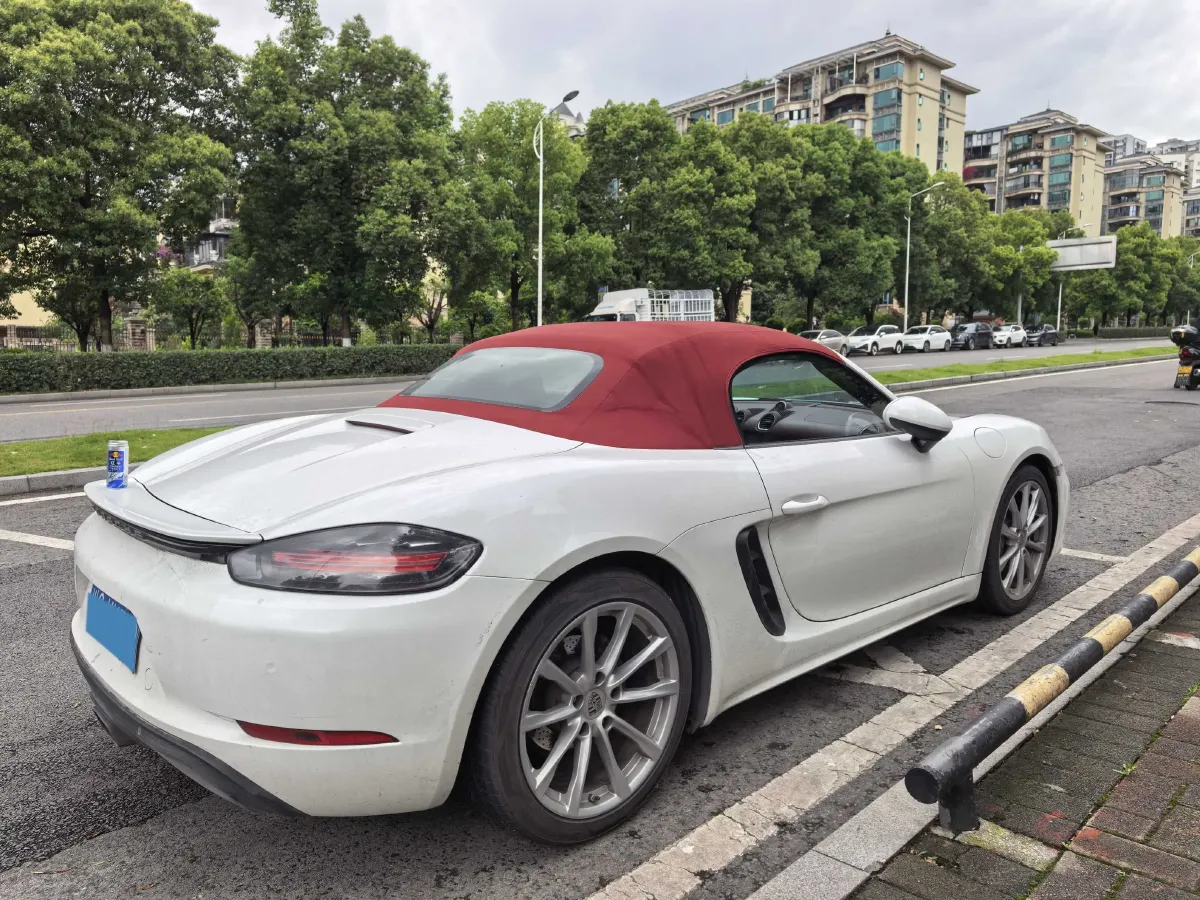 2018 Porsche 718 2.0T 250HP H4 7DCT,autocango,china used car exporter,china ev exporter,chinese used car exporter,chinese used ev exporter