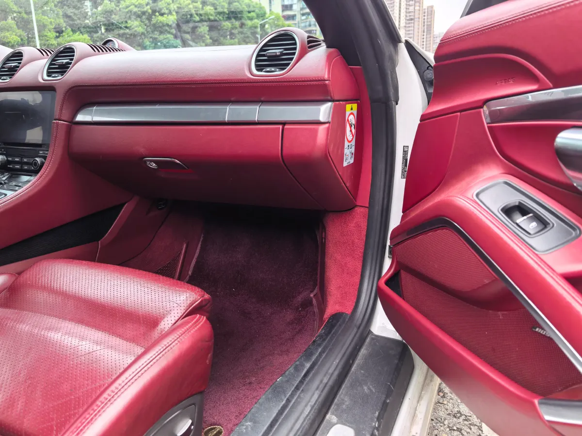 2018 Porsche 718 2.0T 250HP H4 7DCT,autocango,china used car exporter,china ev exporter,chinese used car exporter,chinese used ev exporter